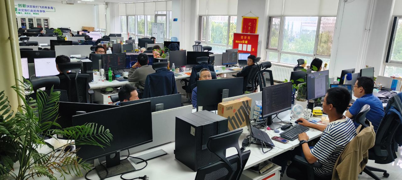 【双节我在岗】研发一线守初心,服务保障显担当(图1) IMG20231002153448.jpg