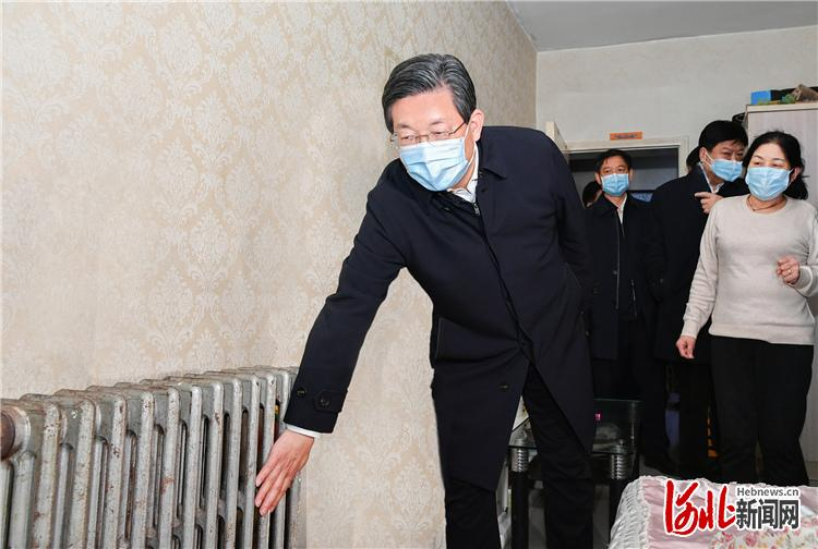王东峰在石暗访检查供暖工作:时刻关心民生冷暖(图4) 王东峰在石暗访检查供暖工作:时刻关心民生冷暖(图4)