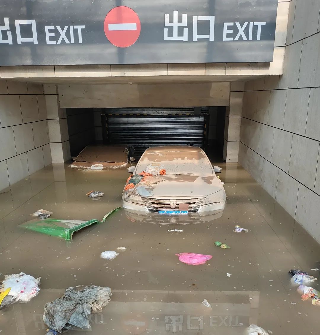 河南抗洪救灾中的“工大科雅”力量(图3) 河南抗洪救灾中的“工大科雅”力量(图3)