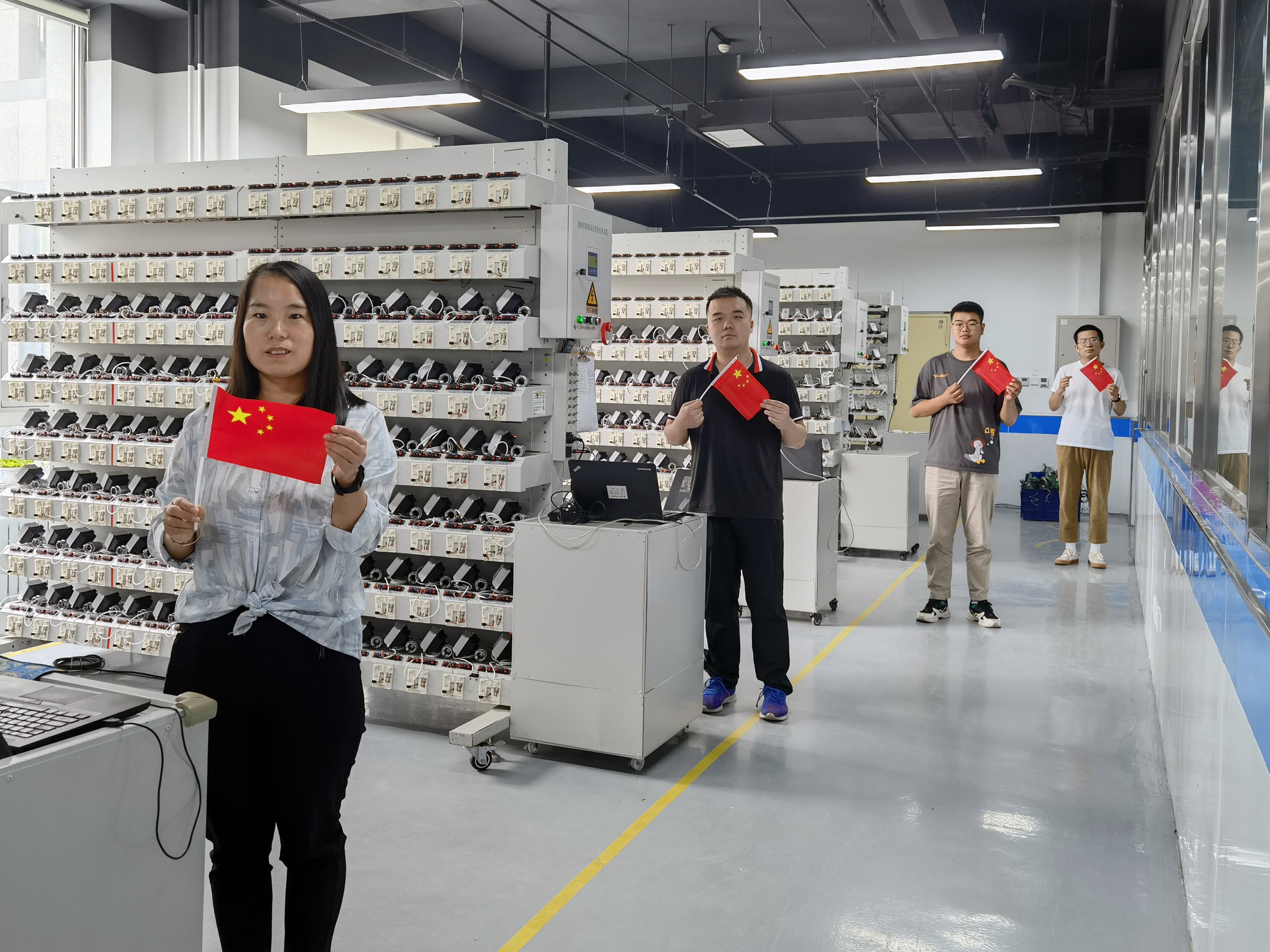 我和国旗合个影丨来自工大科雅人的表白(图8) 我和国旗合个影丨来自工大科雅人的表白(图8)